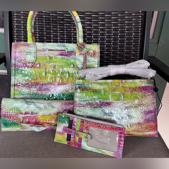 NWT Brahmin Veronica  DELIGHT Trifold Wallet - Picture 11 of 11